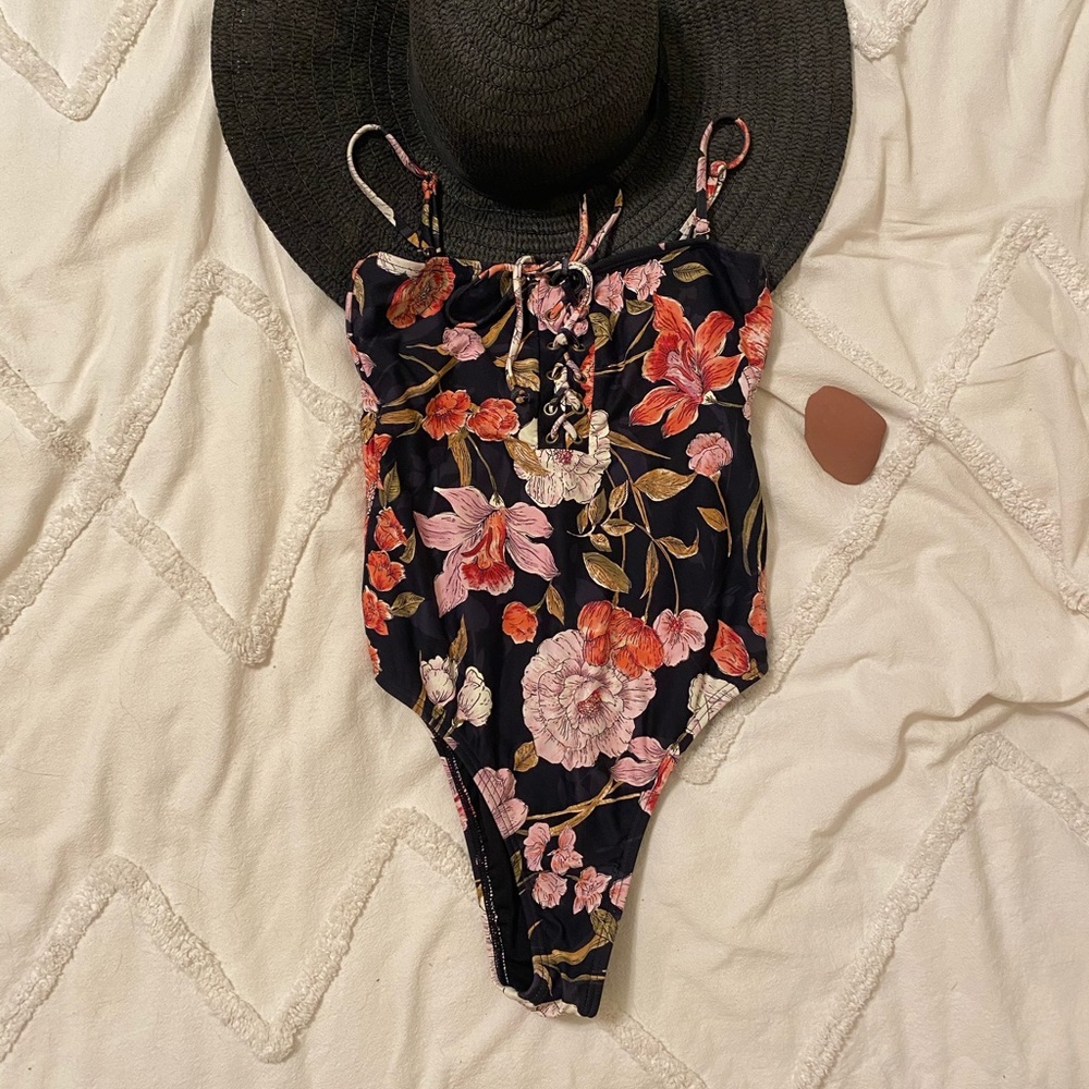 billabong one piece swim suit